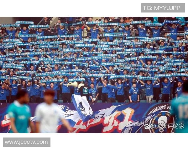 伊朗足球帅哥：从绿茵场到社交媒体的魅力与风采